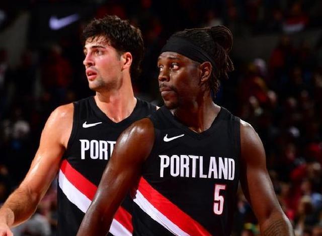 oubao足球赛事-雄鹿队在客场比赛中大胜开拓者队是哪一场